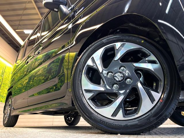 �y����15�C���`�A���~�z�C�[���z�O�ςɃ}�b�`���������A���~�z�C�[���𑕒����Ă���܂��B�e��ЊO�A���~�z�C�[����A�X�^�b�h���X�^�C�����戵�����Ă���܂��B���񂲑��k����������