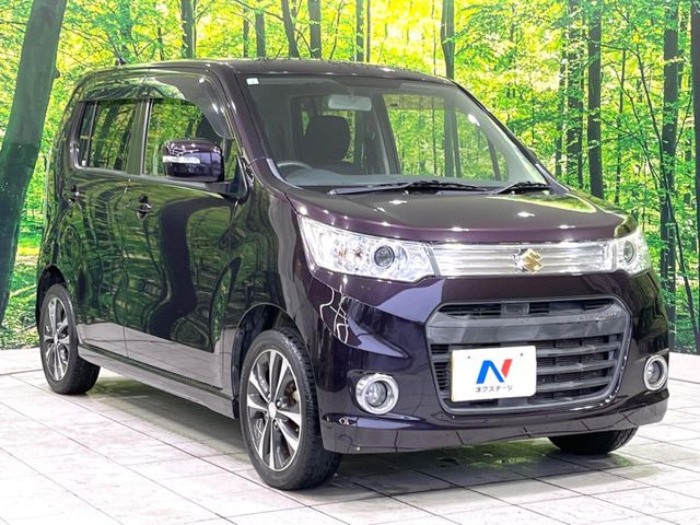 高透明度のガラス皮膜で撥水はもちろん、上質なツヤ・光沢を実現。紫外線や酸性雨から大切な愛車を保護し、色あせ・劣化を防止。「弾スプラッシュコート」、「弾プリミッサコート」からお選びいただけます。