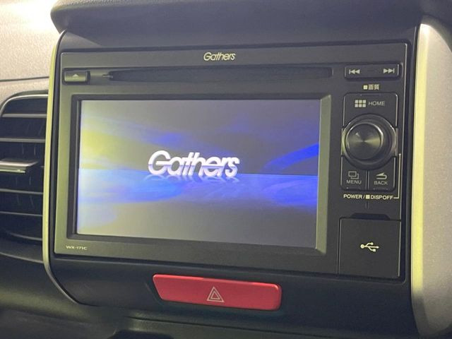 �y�����i�r�z�l�C�̏����i�r�𑕔����Ă���܂��B�i�r�̎g���₷���͂������A�I�[�f�B�I�@�\���[��!�L�����v�◷�s�͂������A�ʋ΂┃�����ȂǕ��i�̃h���C�u���y�����Ȃ�͂���