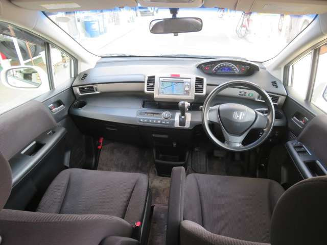 フリード1.5 G ジャストセレクション