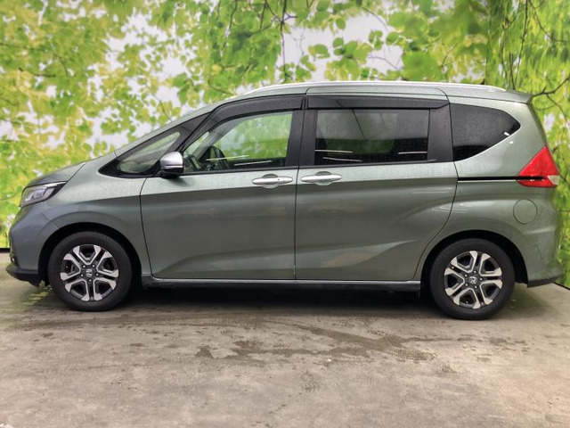 フリード+1.5 クロスター ホンダセンシング