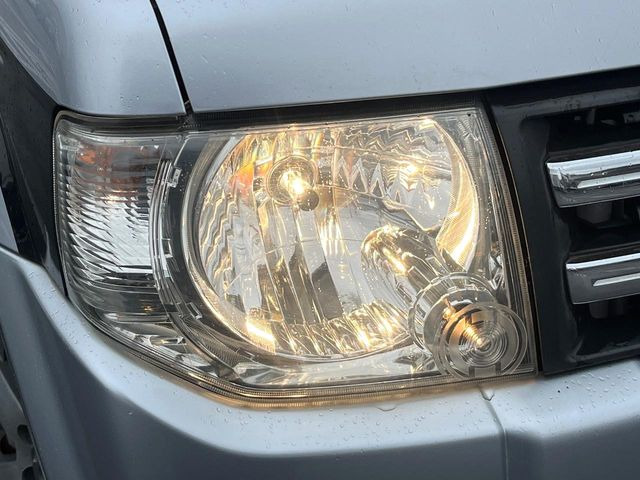 夜間や荒天時により良好な視界で安心な走行をご希望される方には【高輝度LEDヘッドライト】の取付がおすすめ!多くのお客様にご好評いただいております♪