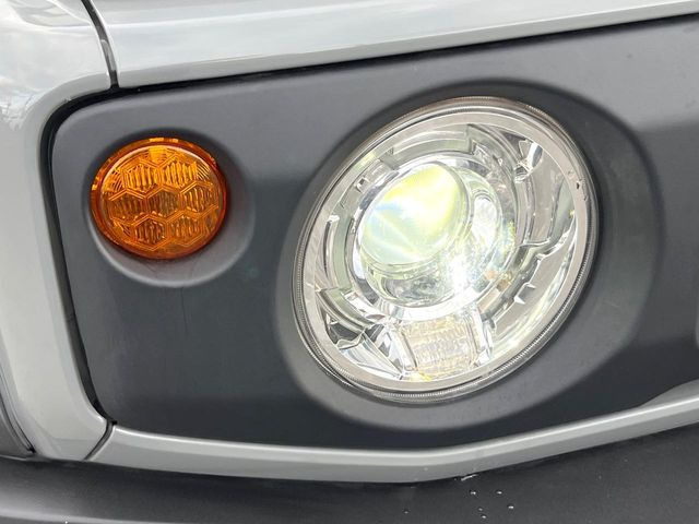 �yLED�w�b�h���C�g�z���V����ԑ��s�����ǍD�Ȏ��E���m�ۂ����S���ĉ^�]�ł��鍂�P�xLED�w�b�h���C�g�𑕔�!�_�����x�������A����d�͂��}�����Ă��܂��B