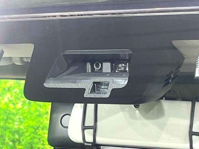 �y�X�Y�L �Z�[�t�e�B�T�|�[�g�z���s���ɑO���̎ԗ�����F�����A�Փ˂������Ȏ��͌x��ƃu���[�L�ŏՓˉ���Ɣ�Q�y�����A�V�X�g�B�����S�Ƀh���C�u�����y���݂��������܂��B