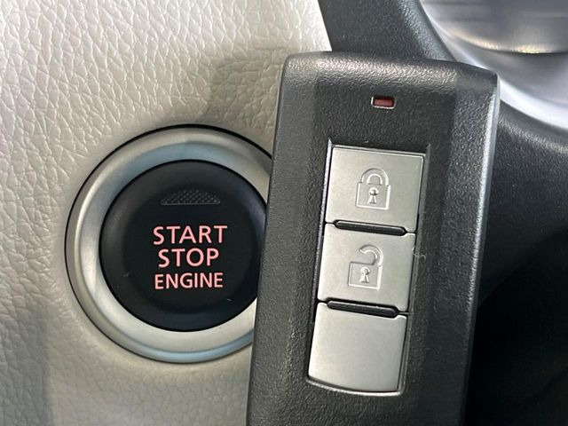 �y�I�y���[�V�����L�[�z�J�o����|�P�b�g�ɓ��ꂽ�܂܂ł��h�A�̎{���E�������\�ȃX�}�[�g�L�[�𑕔��B�G���W���̃I���E�I�t�����J�M�����o���K�v����������Ƃ��Ă��֗��ł���