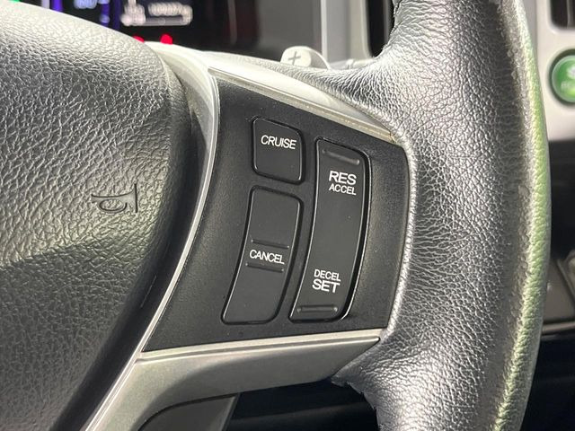 �y�N���[�Y�R���g���[���z�������H�����N���N���s�B�A�N�Z���𗣂��Ă���葬�x�ő��s���ł��A�������^�]���̕��S���y��!�����E�������ȒP�ȃX�C�b�`����Œ����ł��܂��B