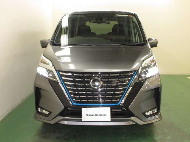 セレナ1.2 e-POWER ハイウェイスターV