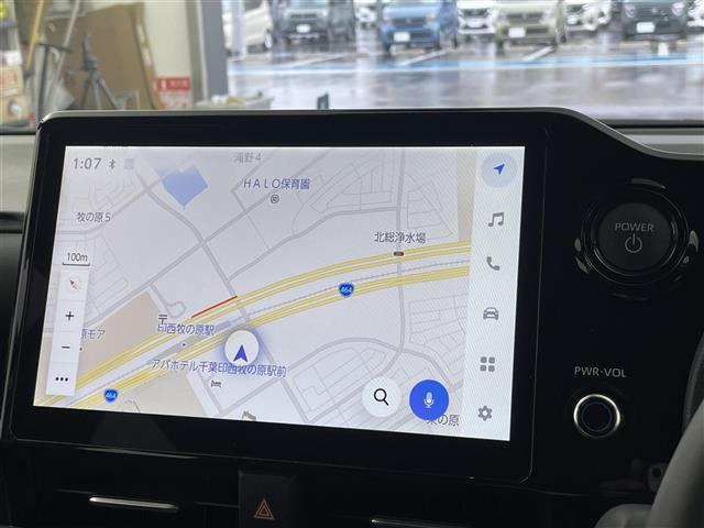 ヴォクシー1.8 ハイブリッド S-Z