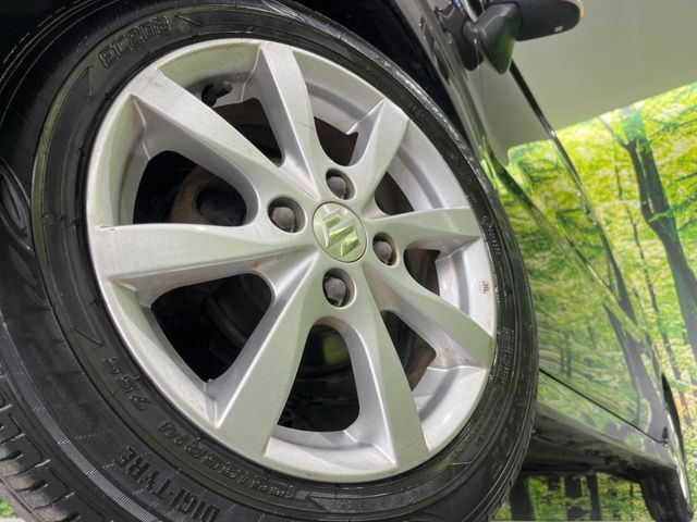 �y����14�C���`�A���~�z�C�[���z�O�ςɃ}�b�`���������A���~�z�C�[���𑕒����Ă���܂��B�e��ЊO�A���~�z�C�[����A�X�^�b�h���X�^�C�����戵�����Ă���܂��B���񂲑��k����������