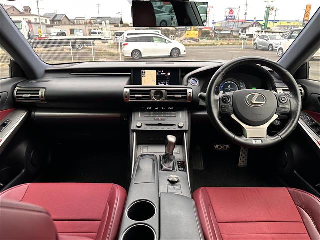 IS300h Fスポーツ