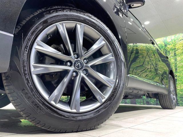 �y����19�C���`�A���~�z�C�[���z�O�ςɃ}�b�`���������A���~�z�C�[���𑕒����Ă���܂��B�e��ЊO�A���~�z�C�[����A�X�^�b�h���X�^�C�����戵�����Ă���܂��B���񂲑��k����������