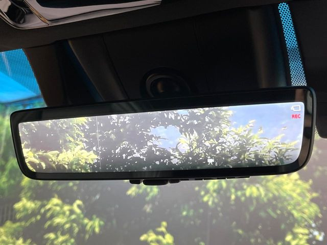 �y�f�W�^���C���i�[�~���[�z��Ȃ̑傫�ȉו��⓯��҂Ō�����m�F���Â炢���ł����S!�J�������B�e�����ԗ�����̉f�������[���~���[���ɕ\���B�N���A�Ȏ��E�ŏ󋵂̊m�F���\�ł�!