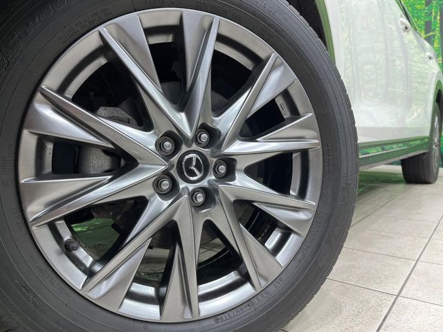 �y����19�C���`�A���~�z�C�[���z�O�ςɃ}�b�`���������A���~�z�C�[���𑕒����Ă���܂��B�e��ЊO�A���~�z�C�[����A�X�^�b�h���X�^�C�����戵�����Ă���܂��B���񂲑��k����������