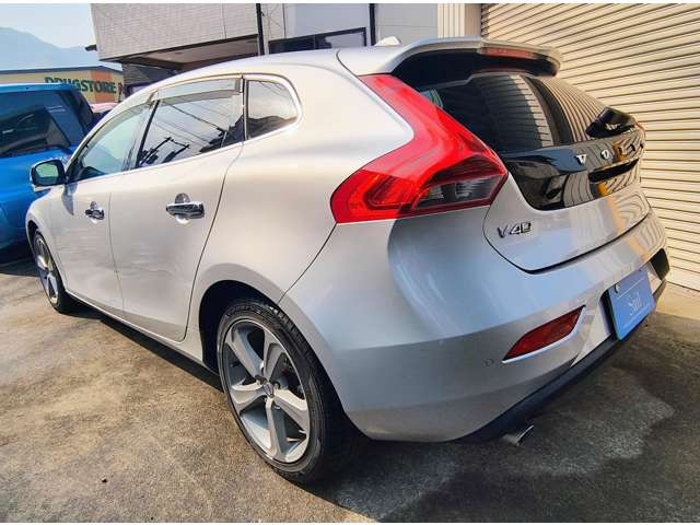 V40T4 SE
