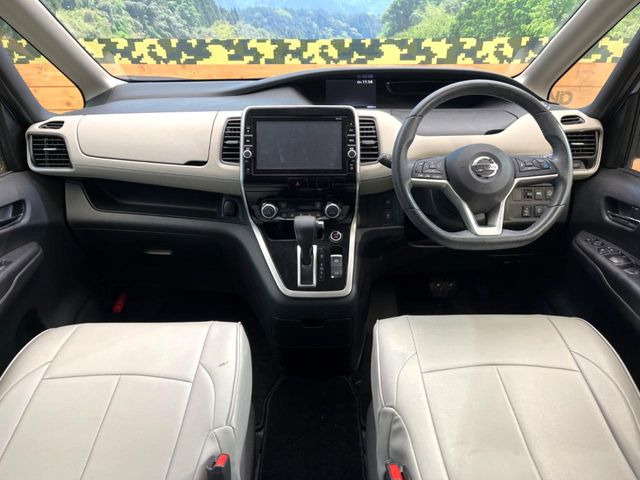 セレナ2.0 ハイウェイスター プロパイロット エディション