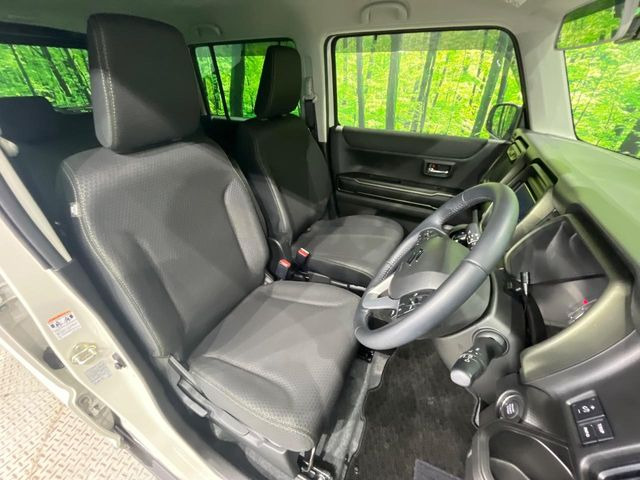 【亀甲柄撥水ファブリックシート】スノボやダイビング等でありがちな汚れや濡れも心配無用の撥水シート♪雨の日に傘や荷物でシートが濡れたり、飲み物をこぼしたりした時もサッと拭いてきれいになるから大助かり♪