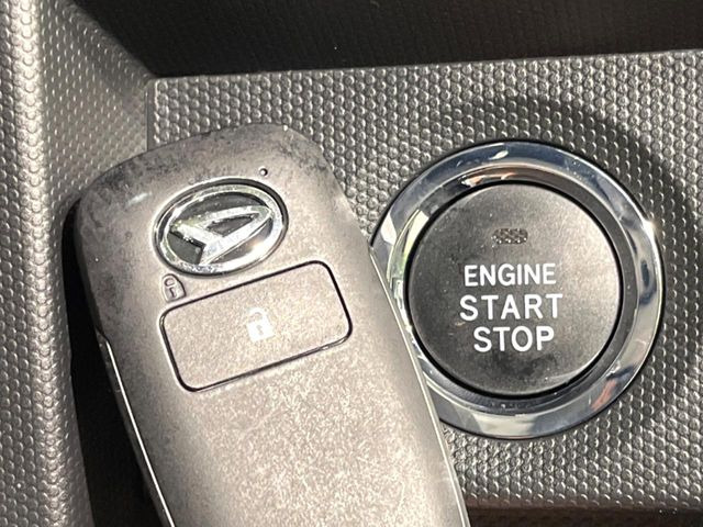 �y�L�[�t���[�V�X�e���z�J�o����|�P�b�g�ɓ��ꂽ�܂܂ł��h�A�̎{���E�������\�ȃX�}�[�g�L�[�𑕔��B�G���W���̃I���E�I�t�����J�M�����o���K�v����������Ƃ��Ă��֗��ł���