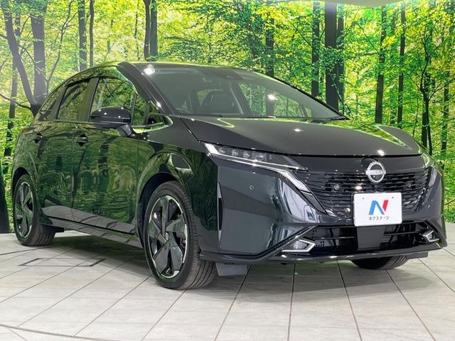 高透明度のガラス皮膜で撥水はもちろん、上質なツヤ・光沢を実現。紫外線や酸性雨から大切な愛車を保護し、色あせ・劣化を防止。「弾スプラッシュコート」、「弾プリミッサコート」からお選びいただけます。