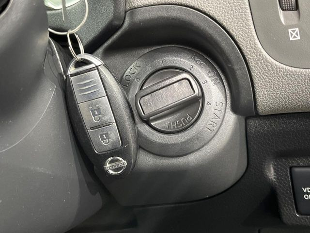 �y�C���e���W�F���g�L�[�z�J�o����|�P�b�g�ɓ��ꂽ�܂܂ł��h�A�̎{���E�������\�ȃX�}�[�g�L�[�𑕔��B�G���W���̃I���E�I�t�����J�M�����o���K�v����������Ƃ��Ă��֗��ł���