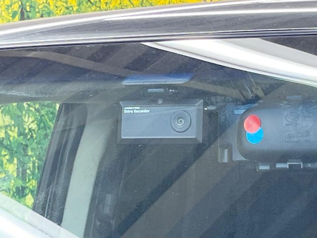 �y�h���C�u���R�[�_�[�z�h���C�u���R�[�_�[����!���s���͂������A������^�]�⎖�̂ɑ��������ہA�f���ŋL�^���A����̃��X�N�ɔ����܂��B���L�^�pSD�J�[�h�͂��q�l�����g�ł��������������K�v������܂��B