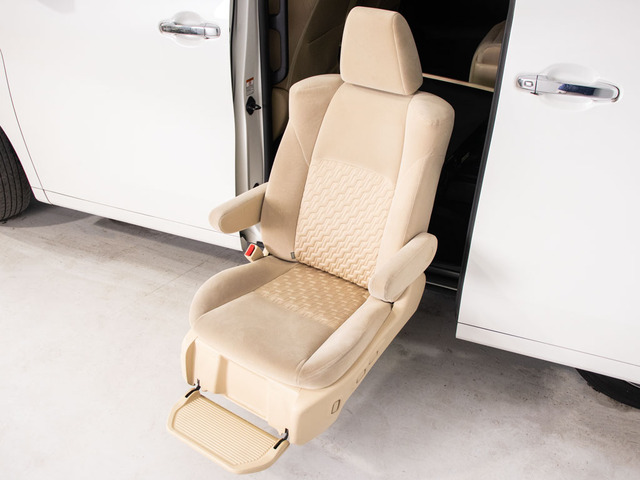 ���W���O�_�����{������ȋ@�ނ��p���āA�O�ԓ_�������{���Ă���܂�!