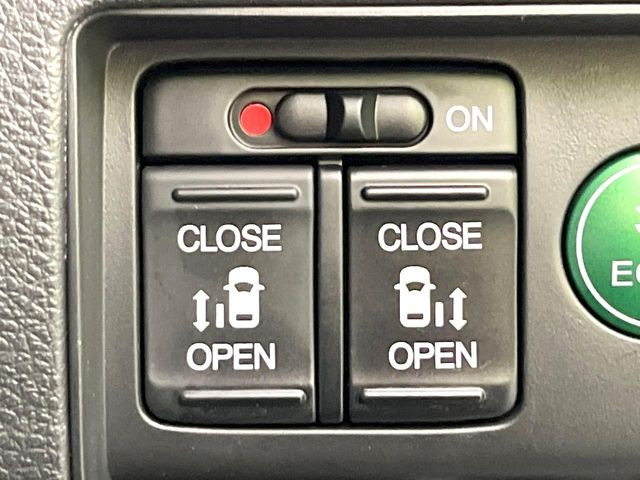 �y�����p���[�X���C�h�h�A�z�X�}�[�g�L�[��^�]�Ȃ̃X�C�b�`�Ō�ȗ����X���C�h�h�A�̊J���\���d��������͂����ăh�A���J����K�v�������A�����Ȃ��q�l�ł��ȒP�ɊJ���߂ł����K�ł���