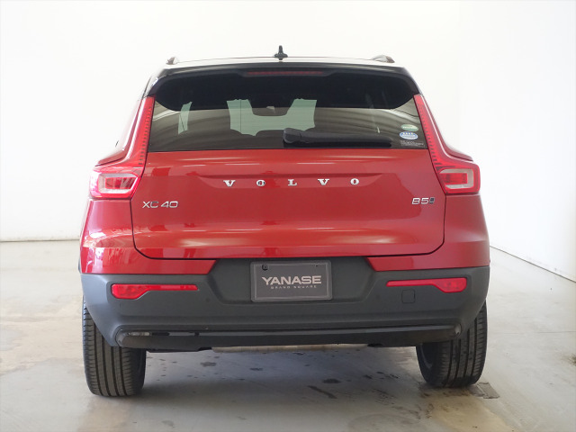 XC40B5 AWD Rデザイン 4WD