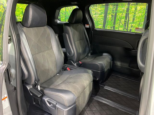 ���ڒ����̓E�H�[�N�X���[�ƂȂ��Ă���܂��B���ڂƎO��ڂ̈ړ�����~�肪�Ƃ��Ă��y�ɂȂ�̂ŁA���~��̍ۂ��X�g���X�������邱�Ƃ͂���܂����