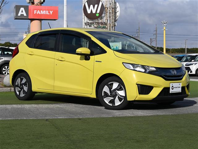 フィット1.5 ハイブリッド Fパッケージ