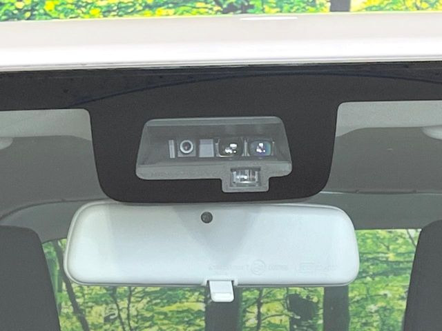 �y�X�Y�L �Z�[�t�e�B�T�|�[�g�z���s���ɑO���̎ԗ�����F�����A�Փ˂������Ȏ��͌x��ƃu���[�L�ŏՓˉ���Ɣ�Q�y�����A�V�X�g�B�����S�Ƀh���C�u�����y���݂��������܂��B