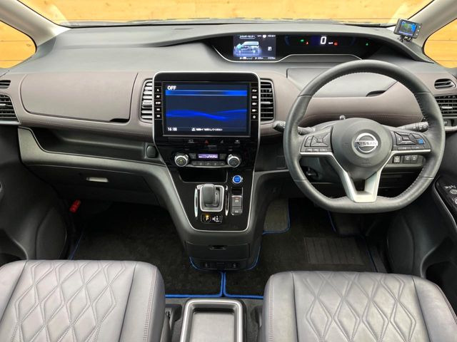 グループ総在庫数約30,000台!!全国の系列店からメーカー・車種問わずご紹介出来るので、あなたにピッタリのお車が見つかるはずです♪まずはお問い合わせ下さい