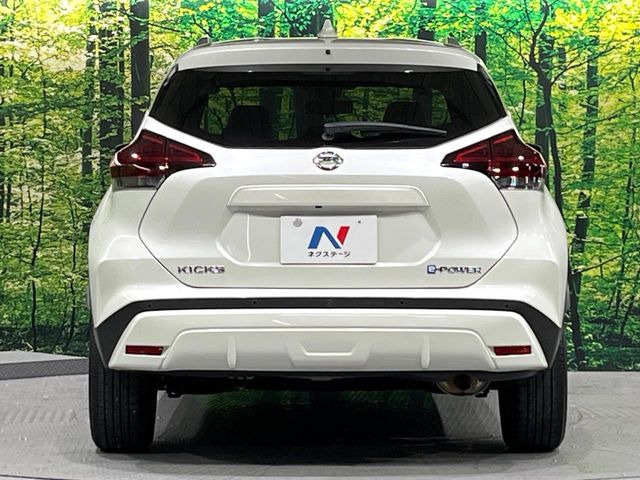 安心の最長10年・走行無制限保証(有償)をご用意。保証内容も充実はもちろん、無料点検&オイル交換や、年中無休の全国・24時間ロードサービスも付帯されておりますのでご安心下さい。