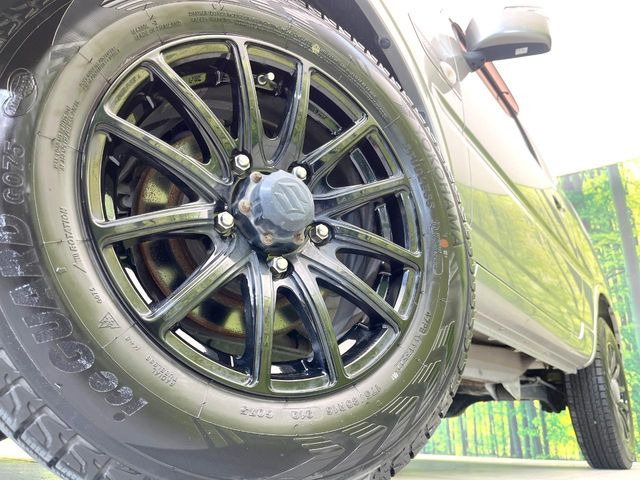 �y16�C���`�A���~�z�C�[���z�O�ςɃ}�b�`�����A���~�z�C�[���𑕒����Ă���܂��B�e��A���~�z�C�[����A�X�^�b�h���X�^�C�����戵�����Ă���܂��B���񂲑��k����������