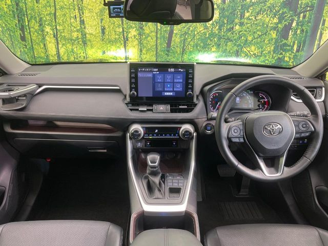 RAV42.0 G 4WD