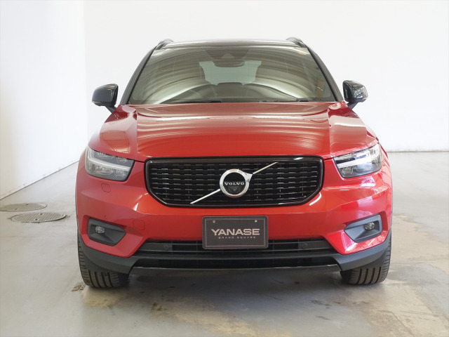 XC40B5 AWD Rデザイン 4WD