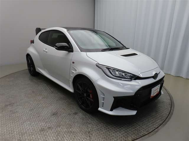 GRヤリス1.6 RZ ハイ パフォーマンス + エアロ パフォーマンス パッケージ GR-DAT 4WD