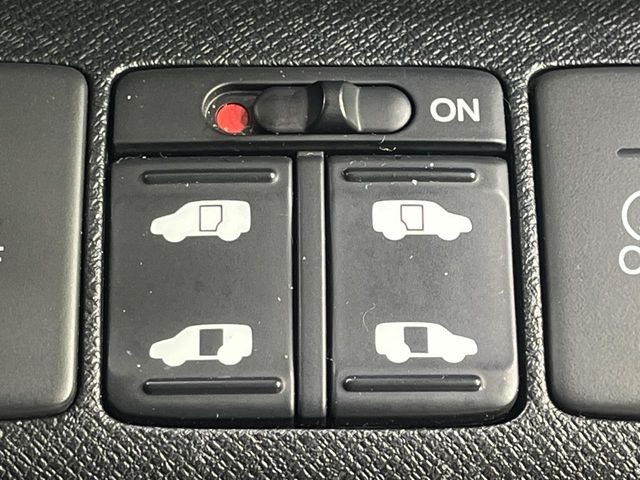 �y�����p���[�X���C�h�h�A�z�X�}�[�g�L�[��^�]�Ȃ̃X�C�b�`�Ō�ȗ����X���C�h�h�A�̊J���\���d��������͂����ăh�A���J����K�v�������A�����Ȃ��q�l�ł��ȒP�ɊJ���߂ł����K�ł���