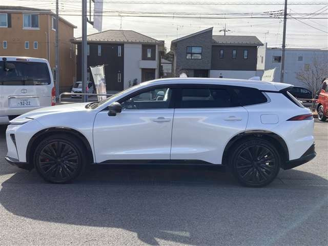 クラウンエステート2.5 RS E-Four 4WD