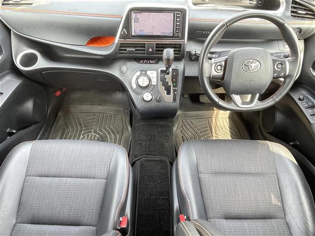 シエンタ1.5 G クエロ