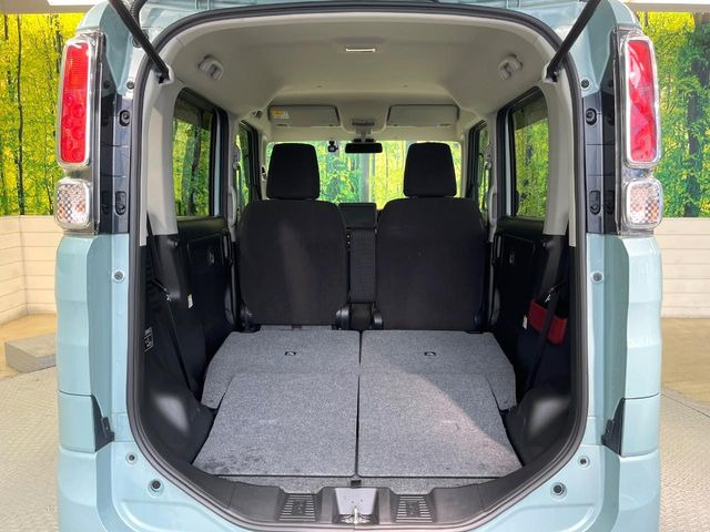 ���i�̂���������ʋ΁A���}���ɏ\���ȉ׎��X�y�[�X���m�ۂ��Ă���܂��B�Z�J���h�V�[�g��|���ƁA�傫�ȉו��̐ύڂ��\�ł���