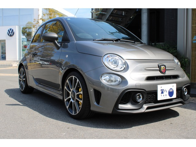 アバルト695ツーリズモ