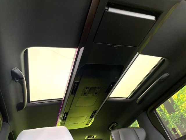 �y���E�Ɨ����[�����[�t�z2��ڍ��E�Ȃɂ��ꂼ��z�u���ꂽ�K���X���[�t!�������ɍ��킹�ĕБ������V�F�[�h��߂邱�Ƃ��\�ł�!