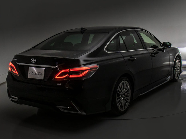 ★テールスモークやLED加工、マフラー、ルーフスポイラー、エアロパーツなど取り付け承ります!