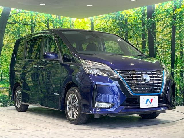 高透明度のガラス皮膜で撥水はもちろん、上質なツヤ・光沢を実現。紫外線や酸性雨から大切な愛車を保護し、色あせ・劣化を防止。「弾スプラッシュコート」、「弾プリミッサコート」からお選びいただけます。