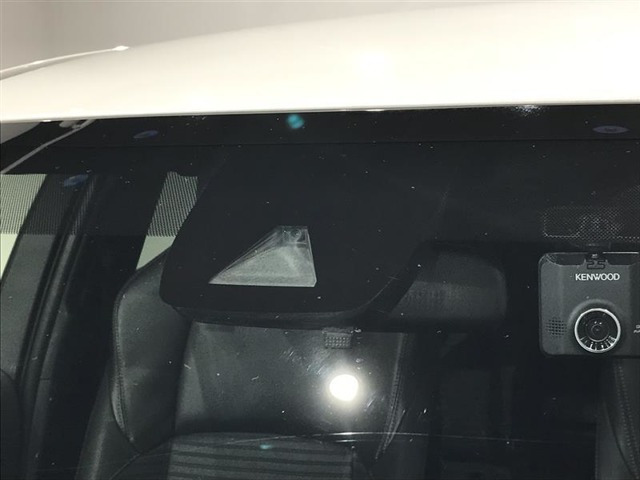 カローラツーリング1.8 ハイブリッド W×B