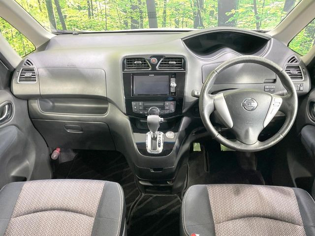 セレナ2.0 ハイウェイスター Vセレクション+Safety S-HYBRID