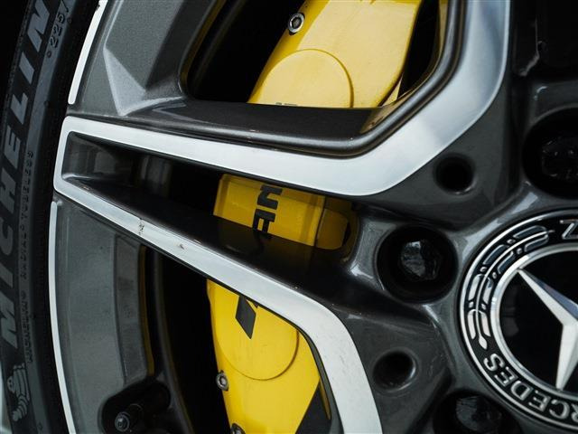 ����E�����������Ă���܂��B���C�y�ɂ����k���������B