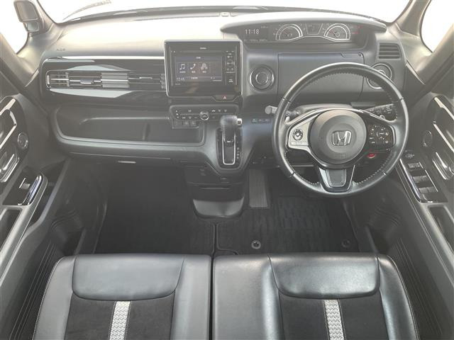 N-BOXカスタムL ターボ