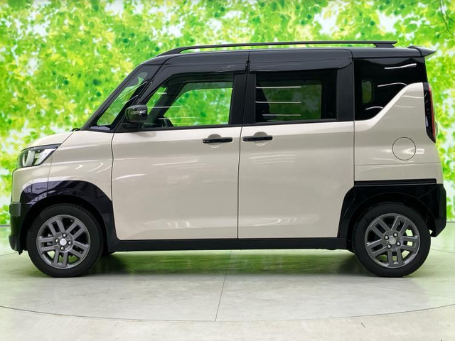 デリカミニT プレミアム 4WD