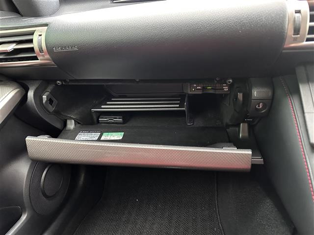 IS300h Fスポーツ